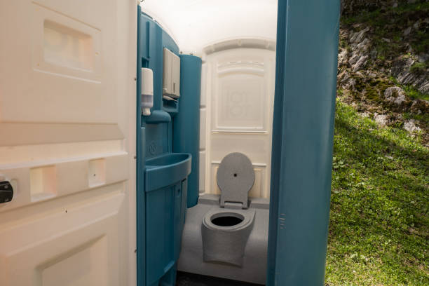 Portable Toilet Options We Offer in Kansas City, KS