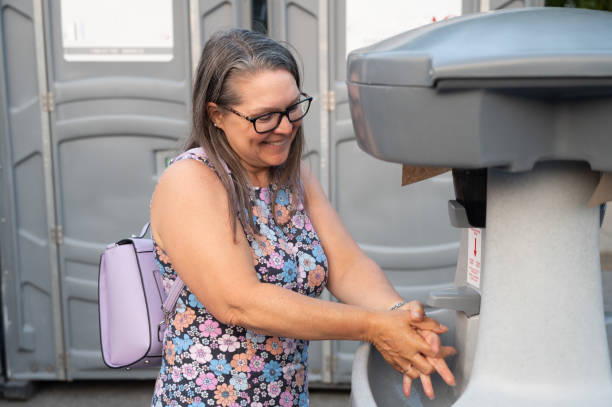 Best Porta potty rental near me  in Kansas City, KS